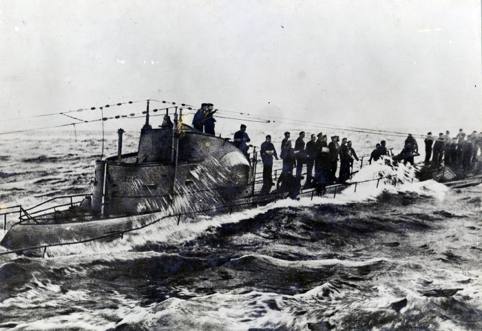 U58 surfaced after depthcharging
